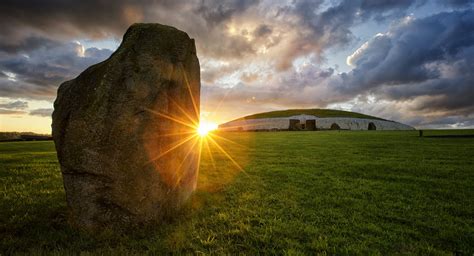Newgrange, a 5,000 year-old beauty | Ireland.com
