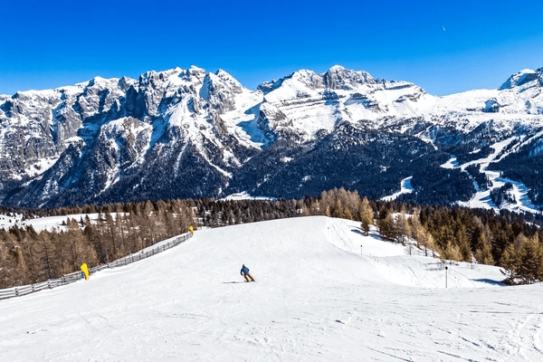 Resor Ski Italia Batasi Jumlah Wisatawan untuk Pertama Kalinya: Dolomites Menghadapi Tantangan&nbsp;Overtourism