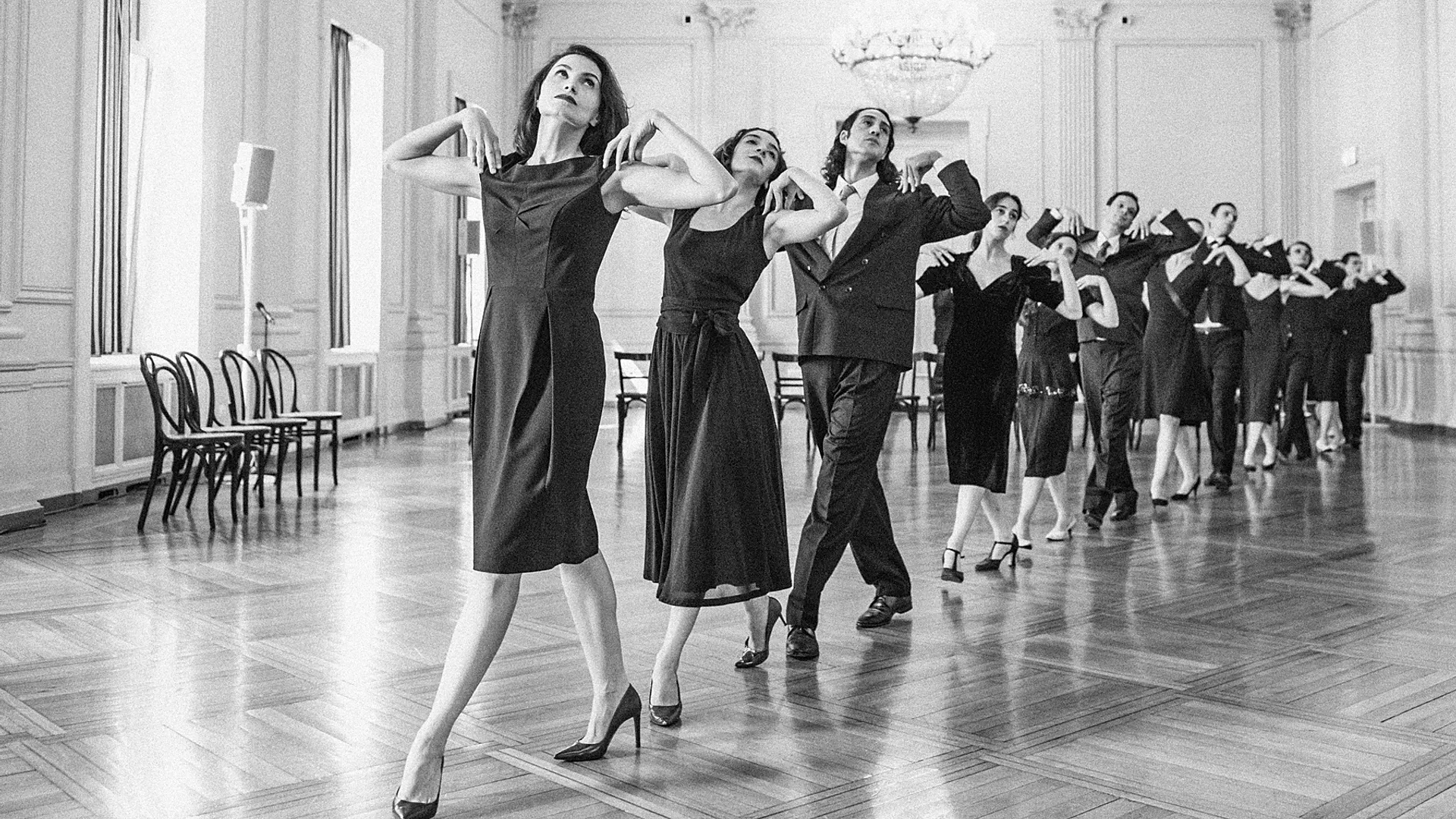 Kembalinya Kontakthof: Karya Legendaris Pina Bausch Tampil di National Theatre dengan Pemeran Yunani