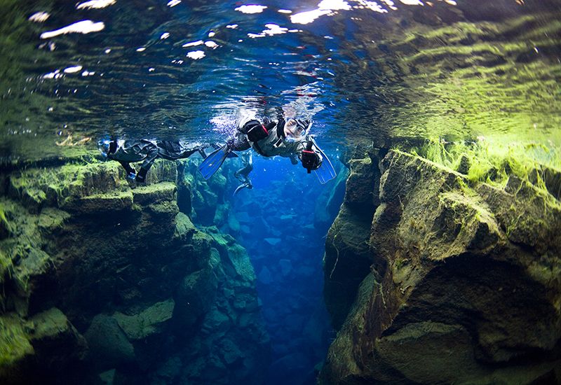 Pengalaman Sekali Seumur Hidup: Menjelajahi Keindahan Snorkeling di Antara Lempeng Tektonik Eropa