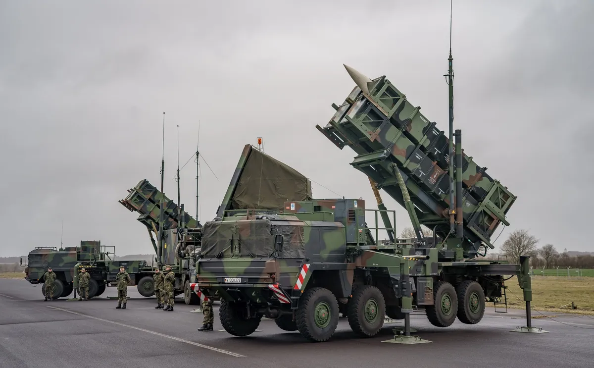 Swiss Pertimbangkan Batalkan Pembelian Sistem Pertahanan Udara Patriot AS akibat Keterlambatan Pengiriman