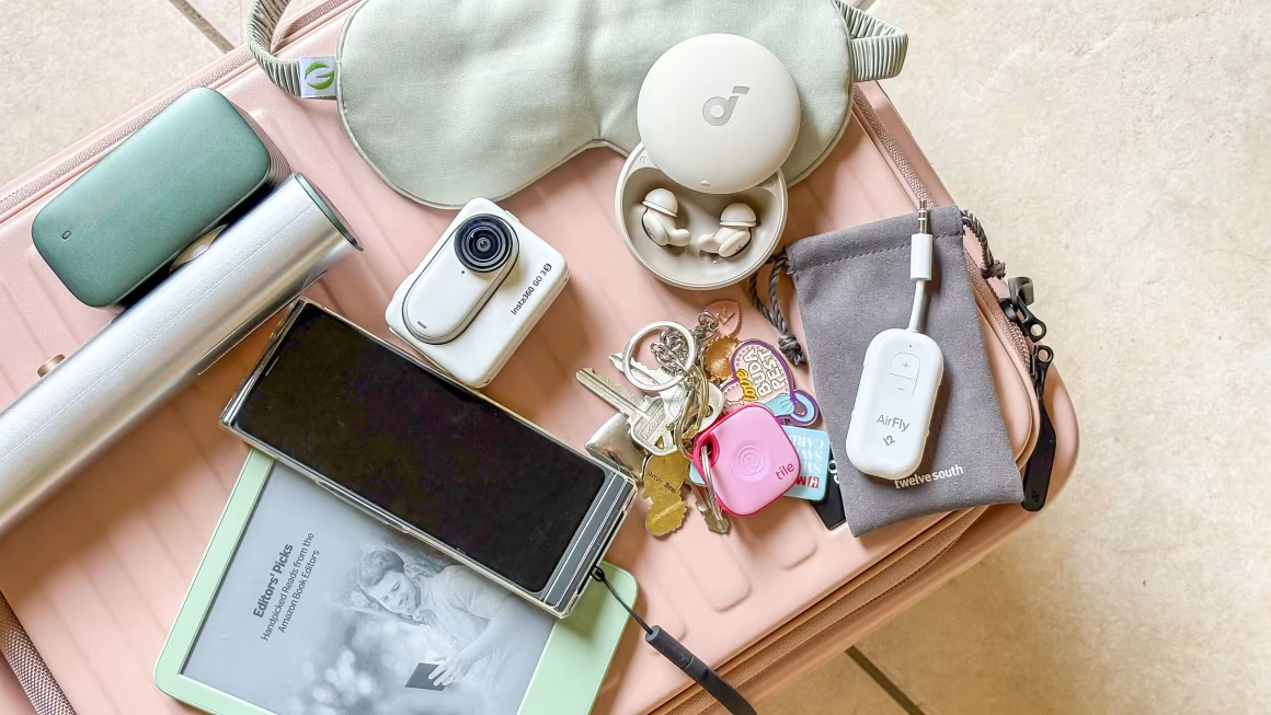Menjelajahi Dunia Tanpa Ribet: Gadget Traveling Wajib di Tahun 2026 yang Bikin Liburan Makin Pintar