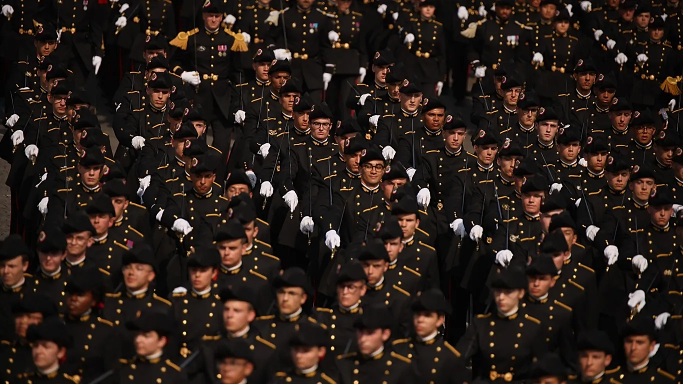 Pasukan Eropa Bergabung dalam Parade Hari Bastille di Paris, Tunjukkan Persatuan Mendalam bagi Ukraina